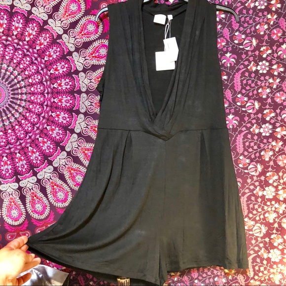 Good Luck Gem Pants - NWT Sexy Shorts romper! A Good Gem size large